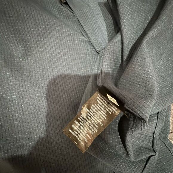 Kenneth Cole slim fit navy blue shirt size small - Picture 9 of 9